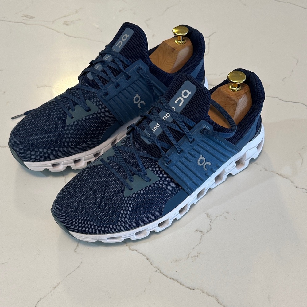On Running Cloudswift men’s size 12